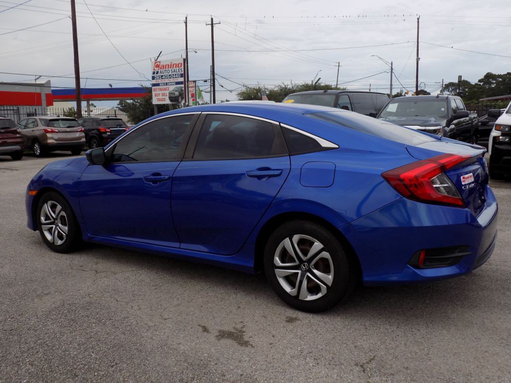 2017 Honda Civic Image 4