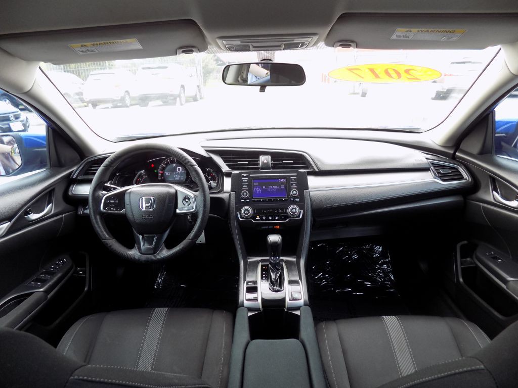2017 Honda Civic Image 17