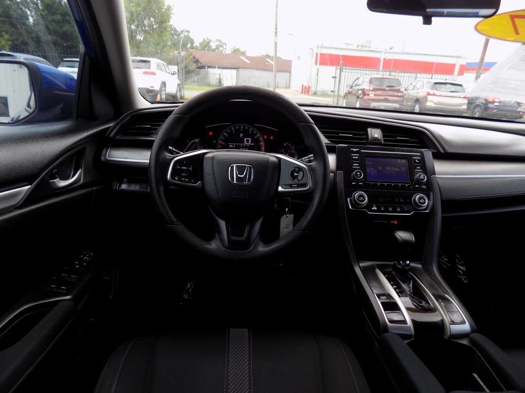 2017 Honda Civic Image 18