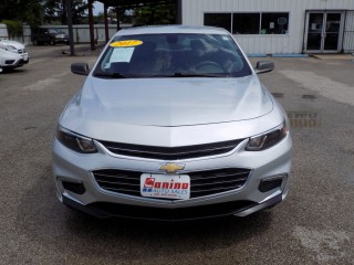 Image for 2017 Chevrolet Malibu LS ID: 6676079