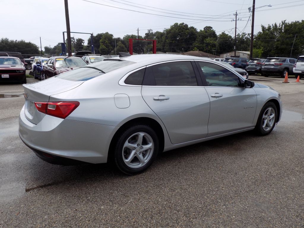 2017 Chevrolet Malibu Image 6