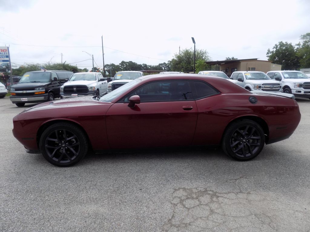 2021 Dodge Challenger Image 2