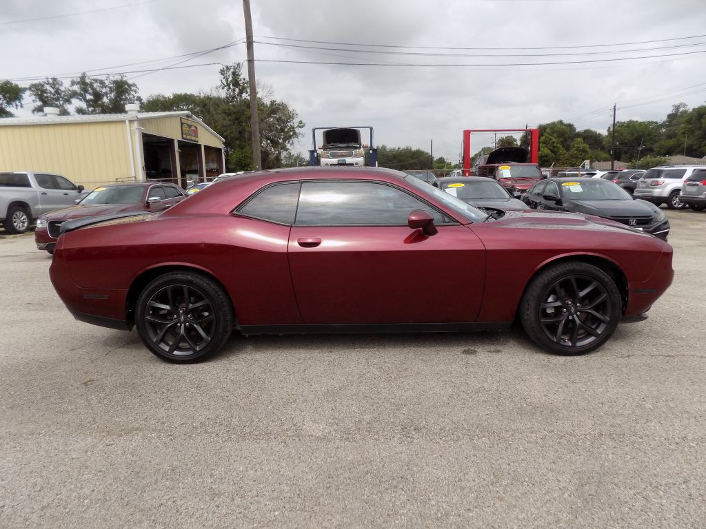 2021 Dodge Challenger Image 6