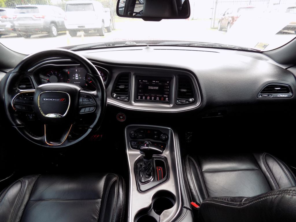 2021 Dodge Challenger Image 14