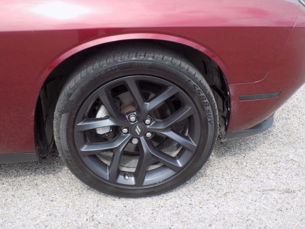 2021 Dodge Challenger Image 18