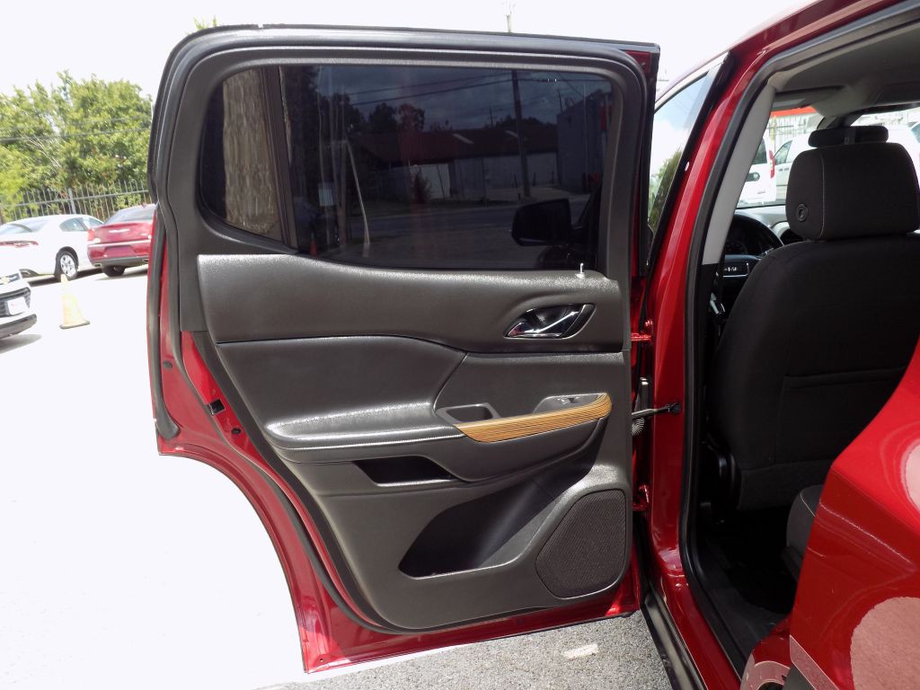 2020 GMC Acadia Image 11
