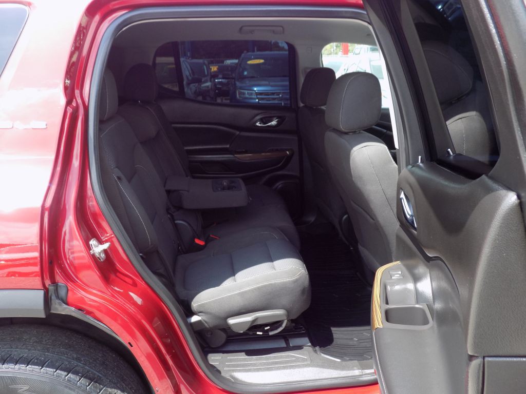2020 GMC Acadia Image 15
