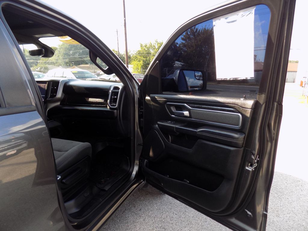 2019 RAM 1500 Image 16