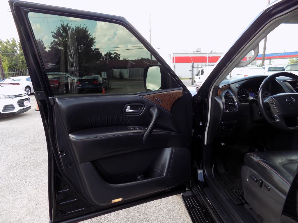 2018 Nissan Armada Image 9