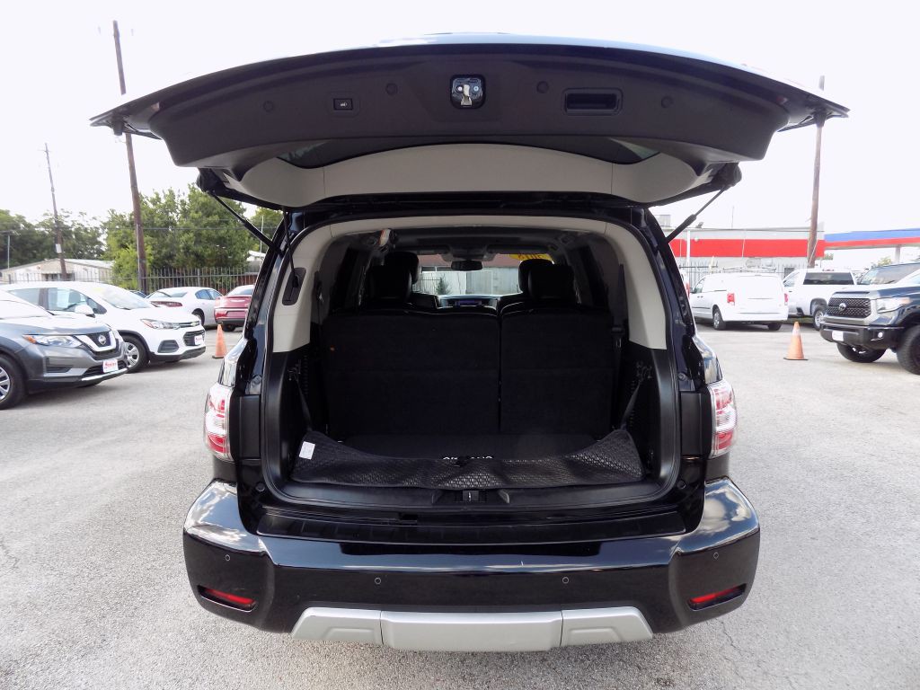 2018 Nissan Armada Image 17