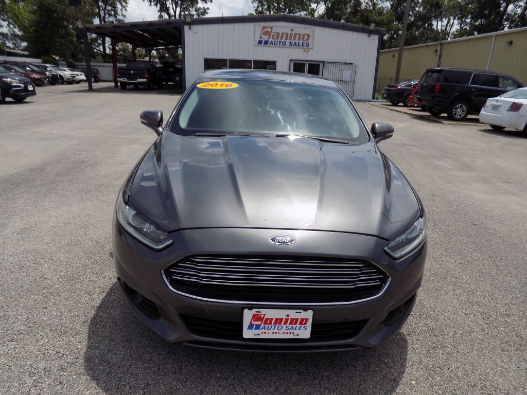2016 Ford Fusion Image 1