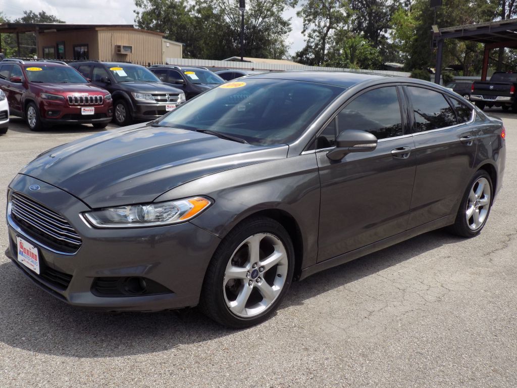 2016 Ford Fusion Image 6