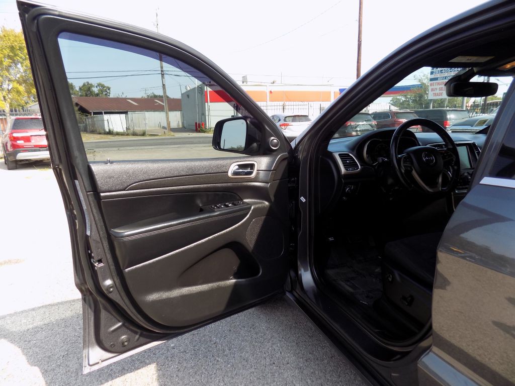 2017 Jeep Grand Cherokee Image 9
