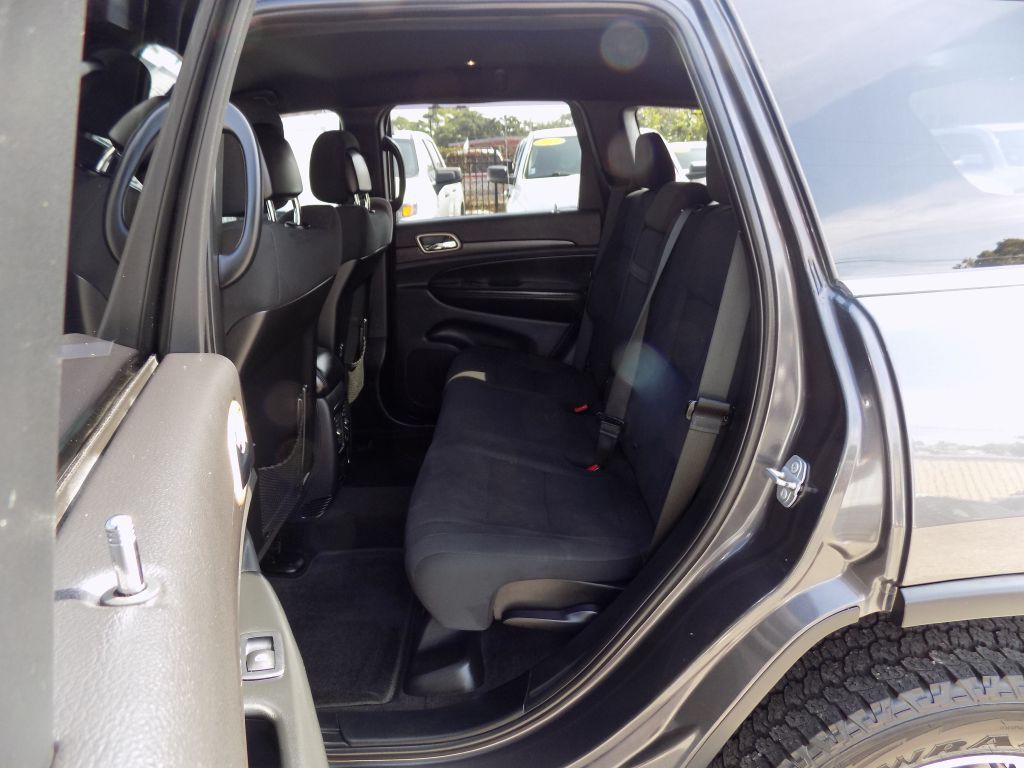 2017 Jeep Grand Cherokee Image 14