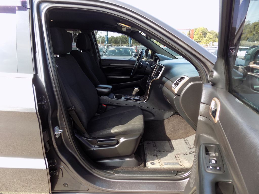 2017 Jeep Grand Cherokee Image 15