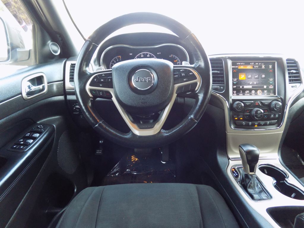 2017 Jeep Grand Cherokee Image 21