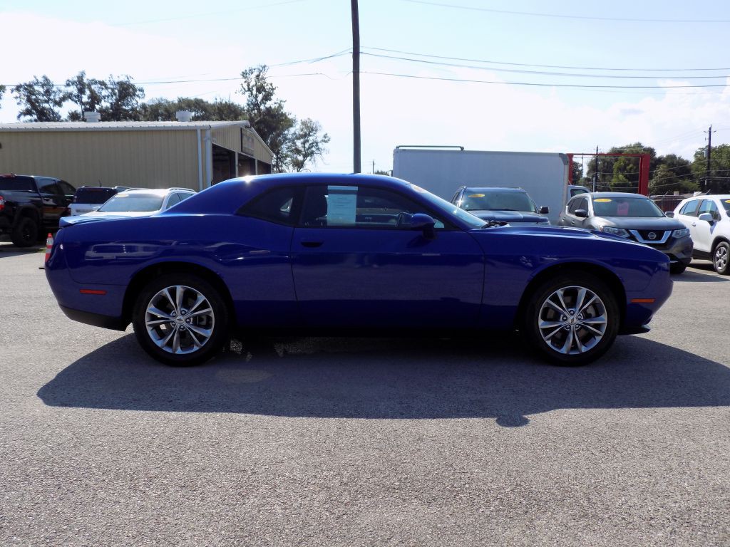 2022 Dodge Challenger Image 7