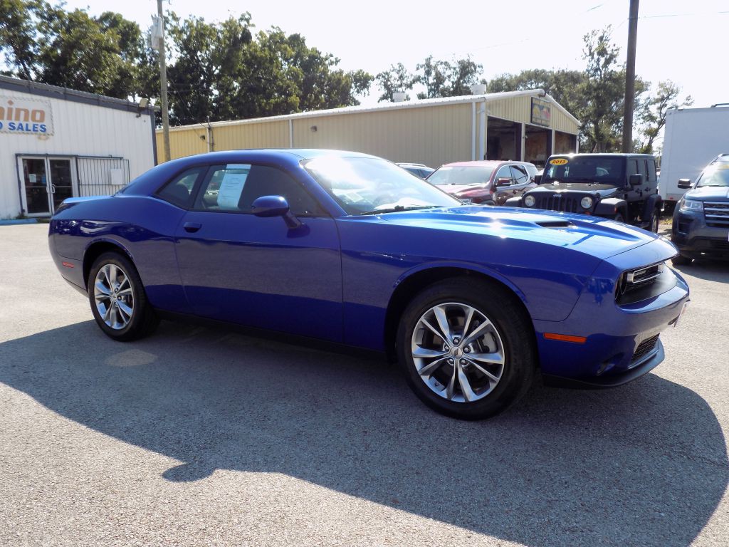 2022 Dodge Challenger Image 8