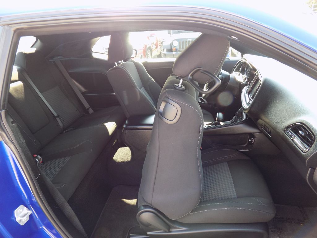 2022 Dodge Challenger Image 17