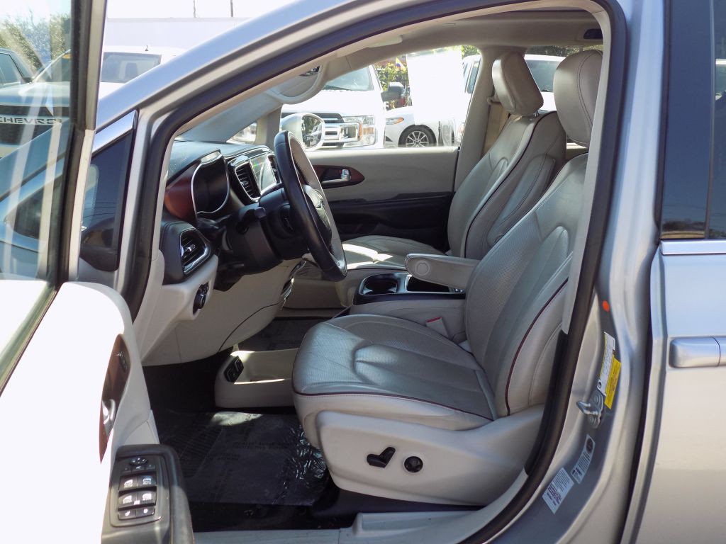 2020 Chrysler Pacifica Image 10