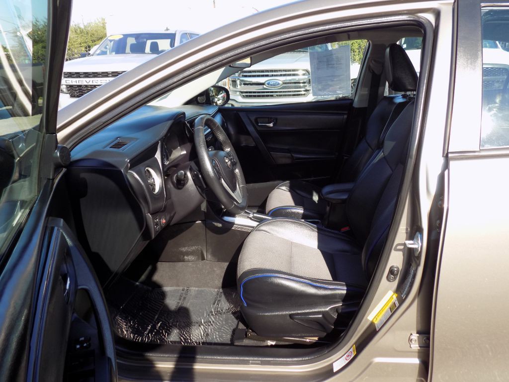 2018 Toyota Corolla Image 10