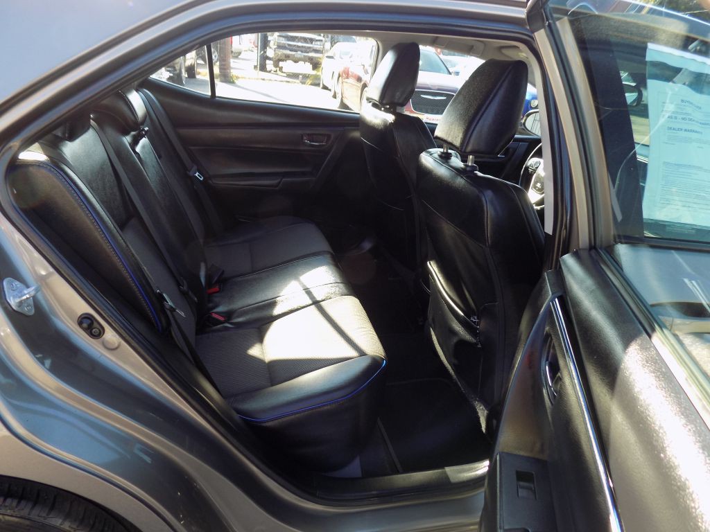 2018 Toyota Corolla Image 14