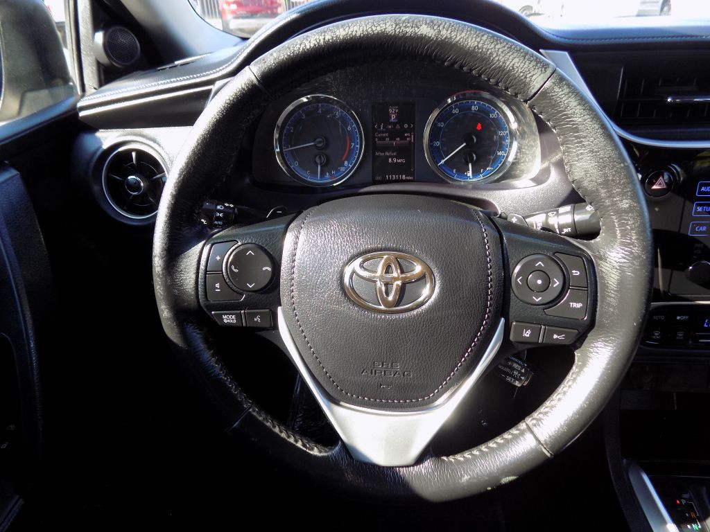 2018 Toyota Corolla Image 23