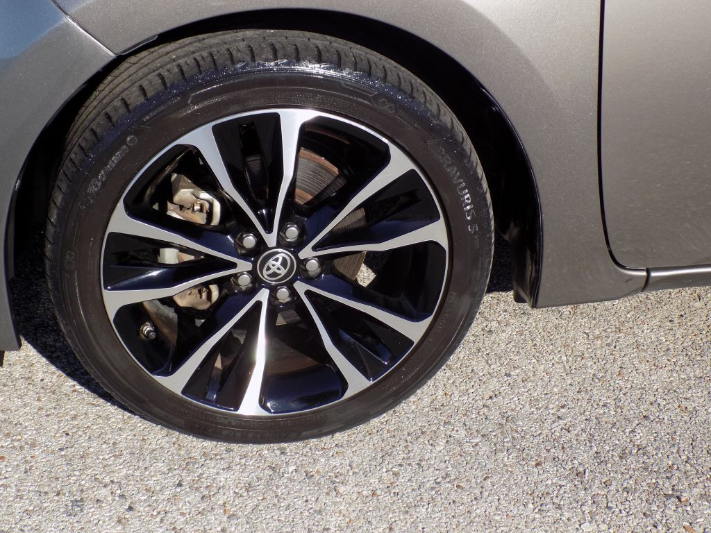 2018 Toyota Corolla Image 24