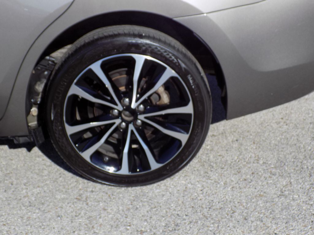 2018 Toyota Corolla Image 25