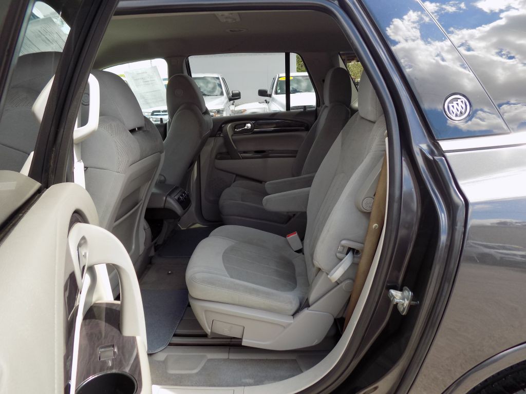 2016 Buick Enclave Image 14