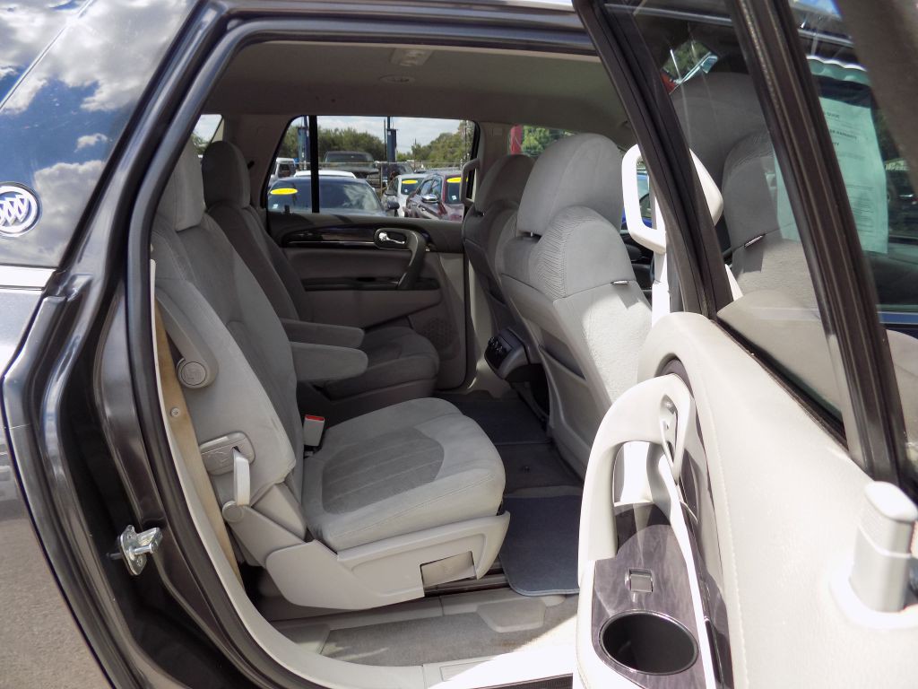 2016 Buick Enclave Image 18