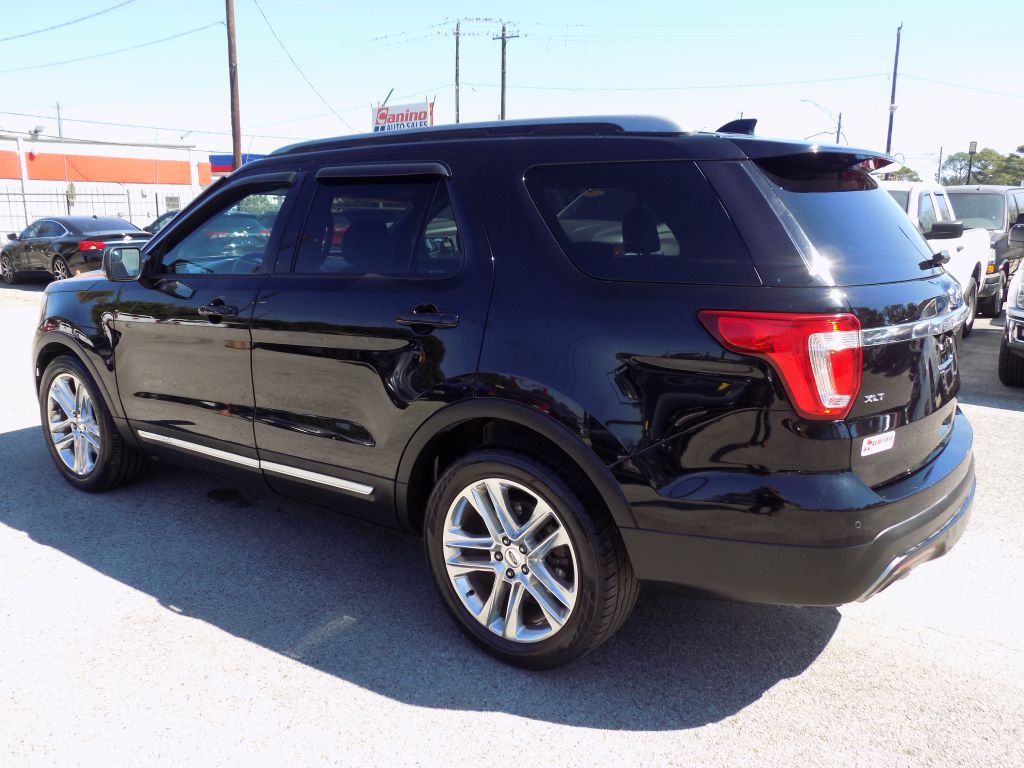 2016 Ford Explorer Image 4