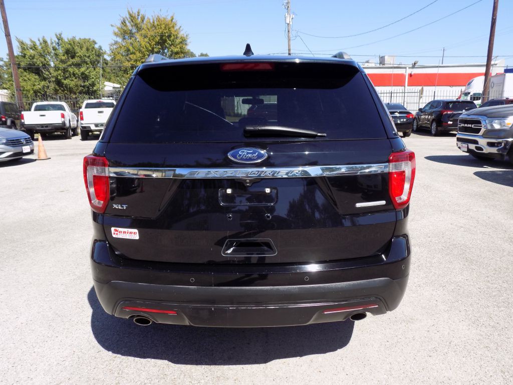 2016 Ford Explorer Image 5