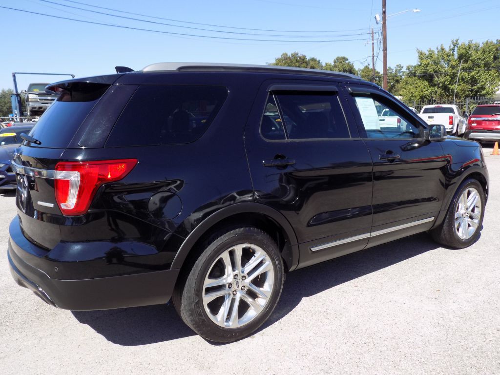 2016 Ford Explorer Image 6