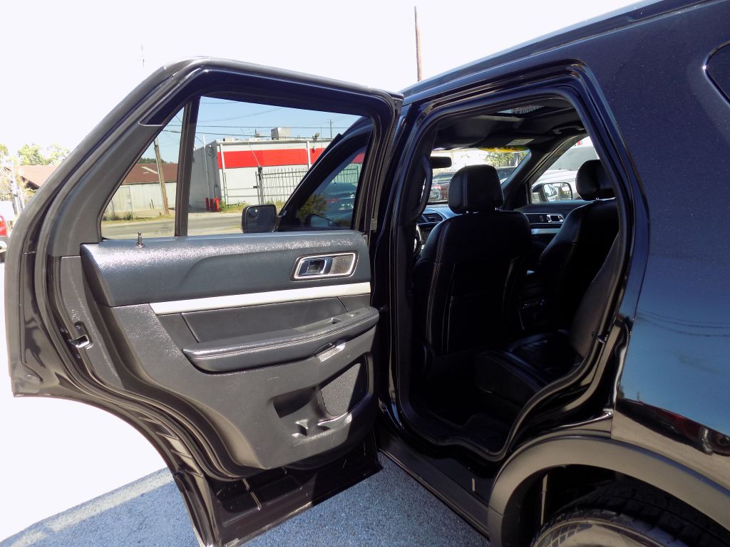 2016 Ford Explorer Image 11