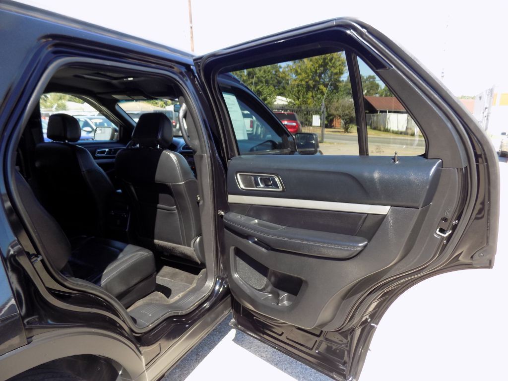 2016 Ford Explorer Image 15