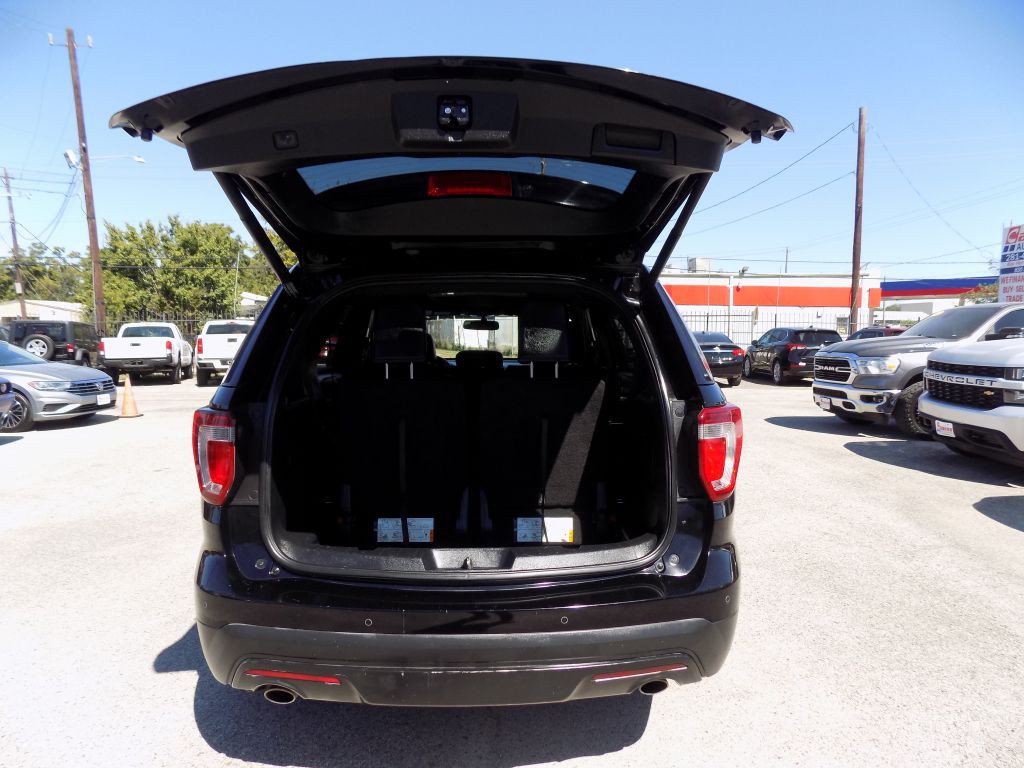 2016 Ford Explorer Image 17