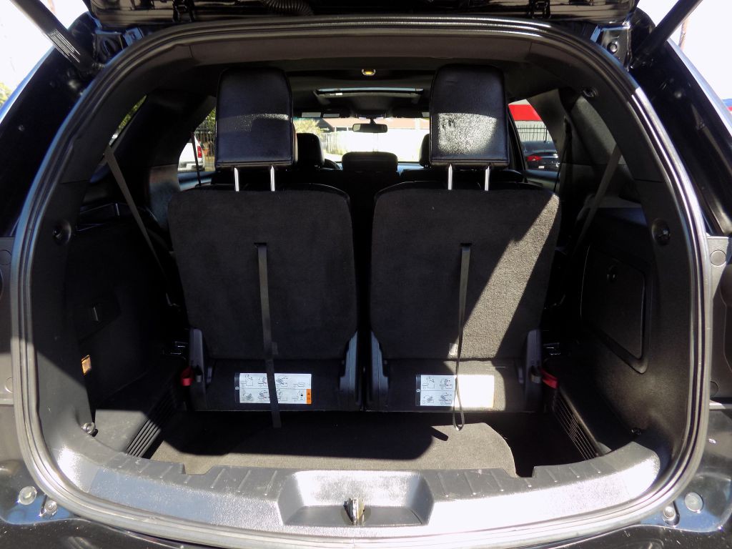 2016 Ford Explorer Image 18