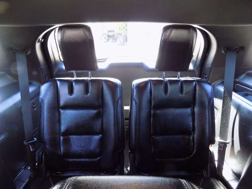 2016 Ford Explorer Image 20