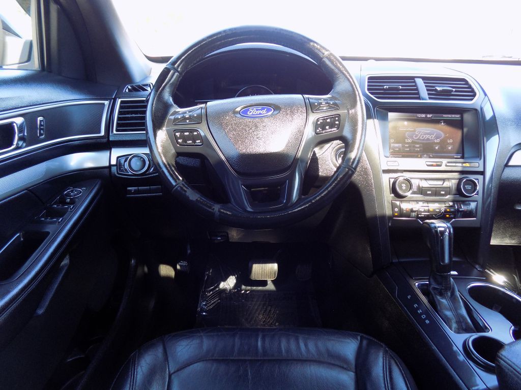 2016 Ford Explorer Image 22