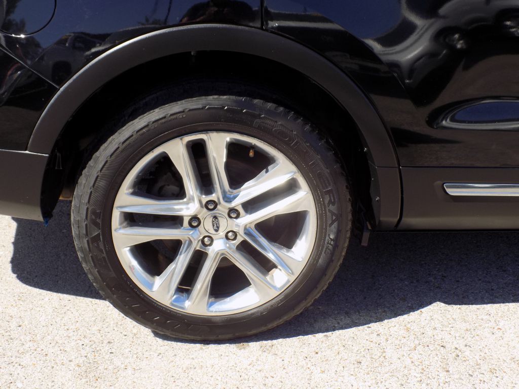 2016 Ford Explorer Image 24