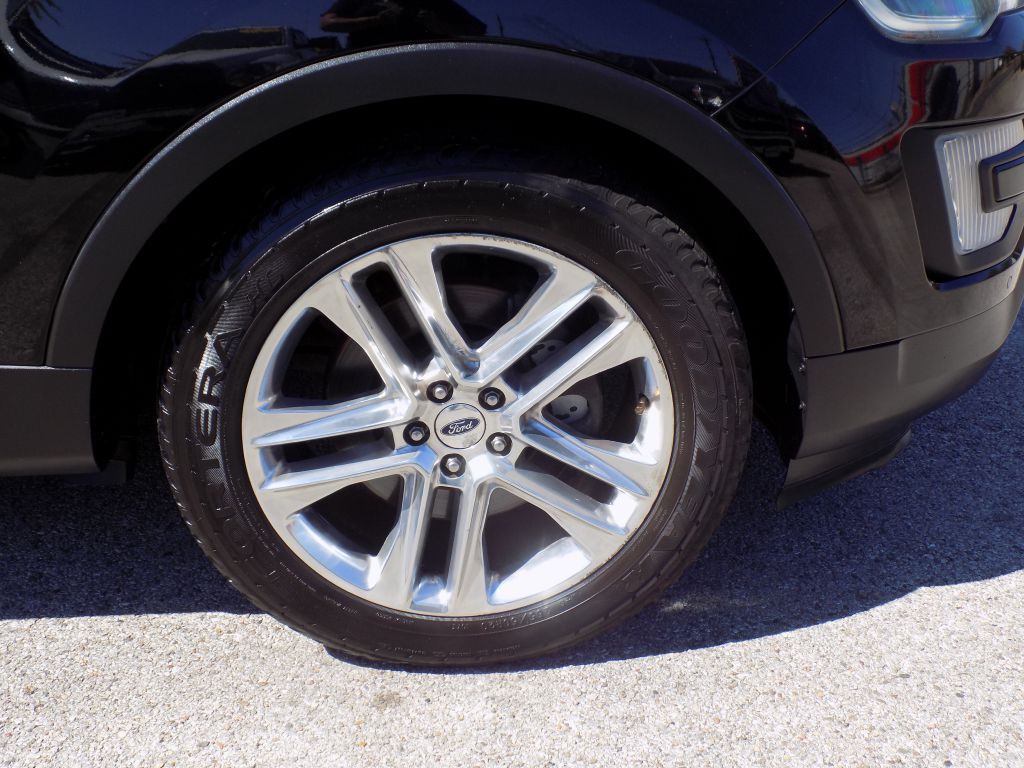 2016 Ford Explorer Image 25