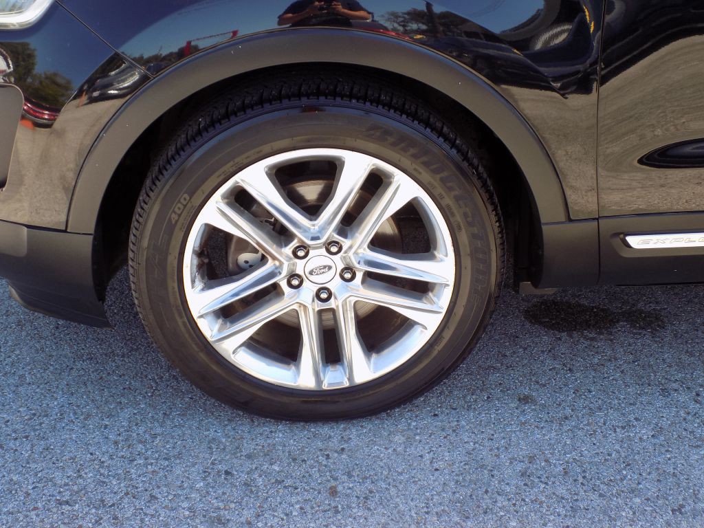 2016 Ford Explorer Image 26