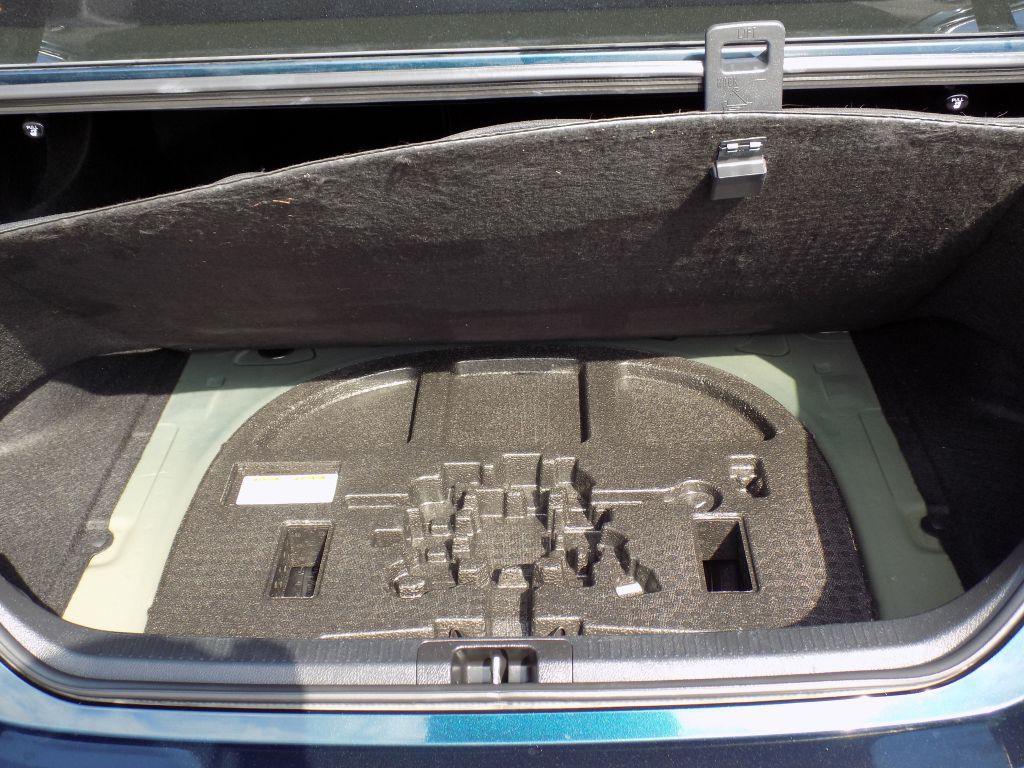 2018 Toyota Camry Image 15