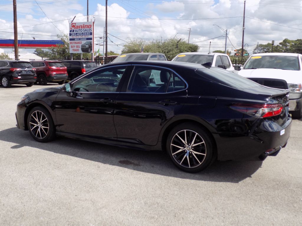 2022 Toyota Camry Image 4