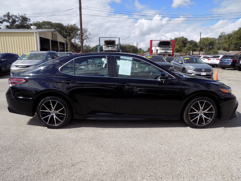 2022 Toyota Camry Image 7