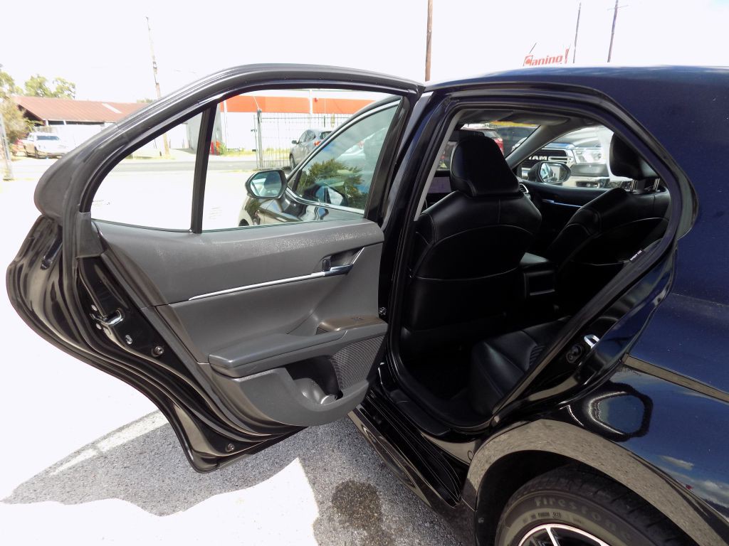 2022 Toyota Camry Image 10