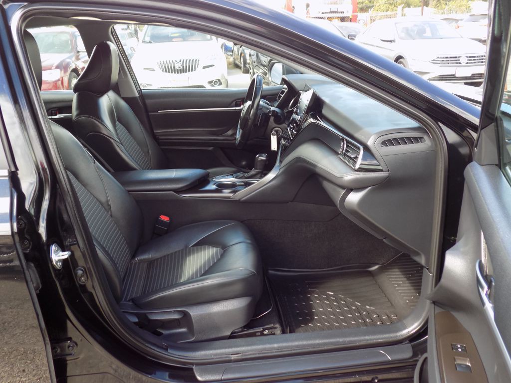 2022 Toyota Camry Image 16