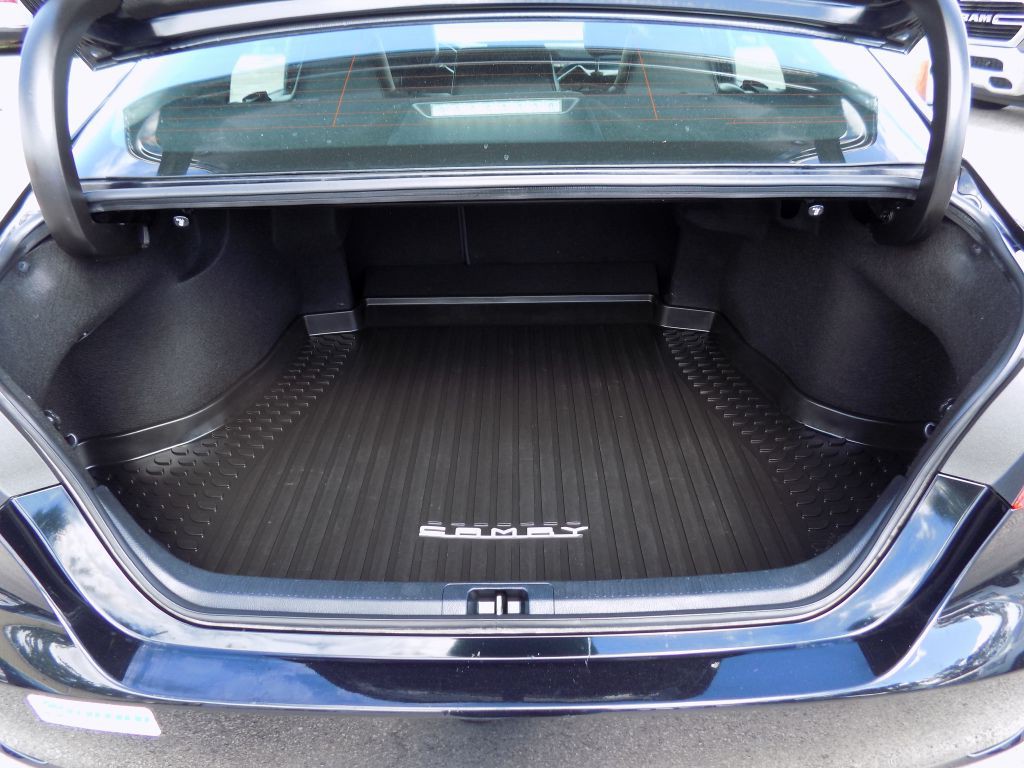 2022 Toyota Camry Image 18