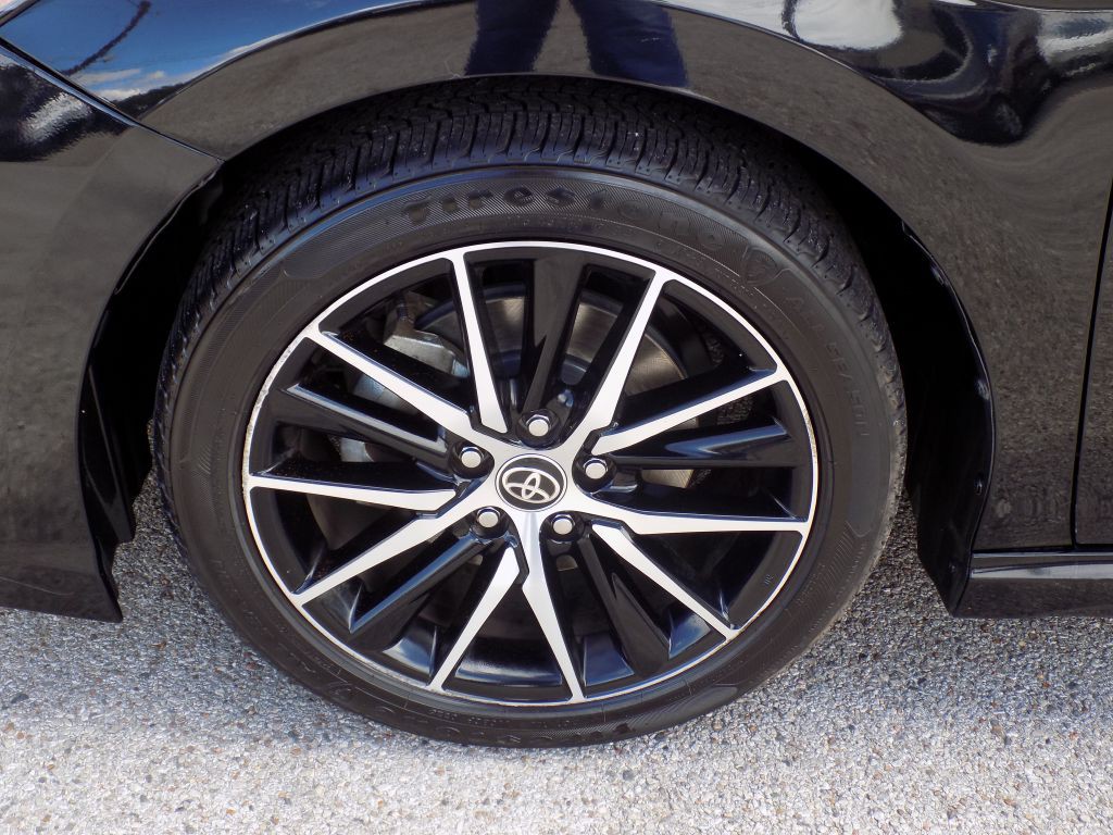 2022 Toyota Camry Image 25